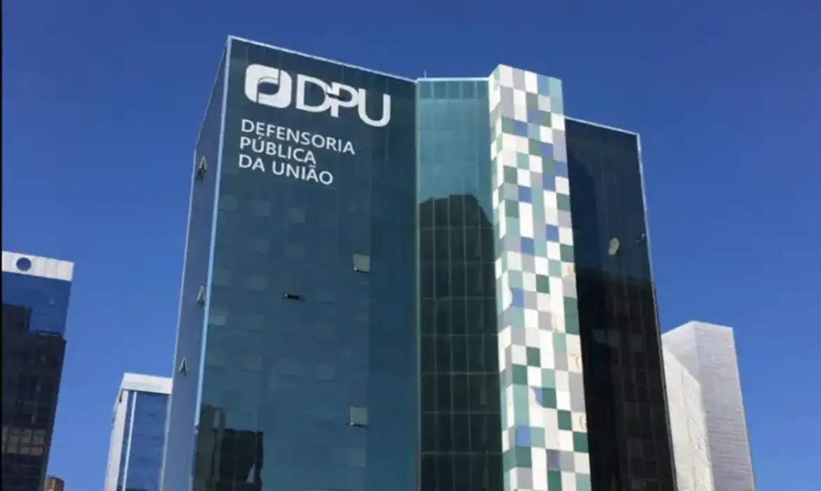 Após ação da DPU, Justiça suspende concurso do MPU para Analista na área de Direito