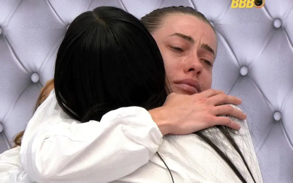 BBB 26: As últimas palavras de Elisa antes de desistir do quarto branco após 67 horas