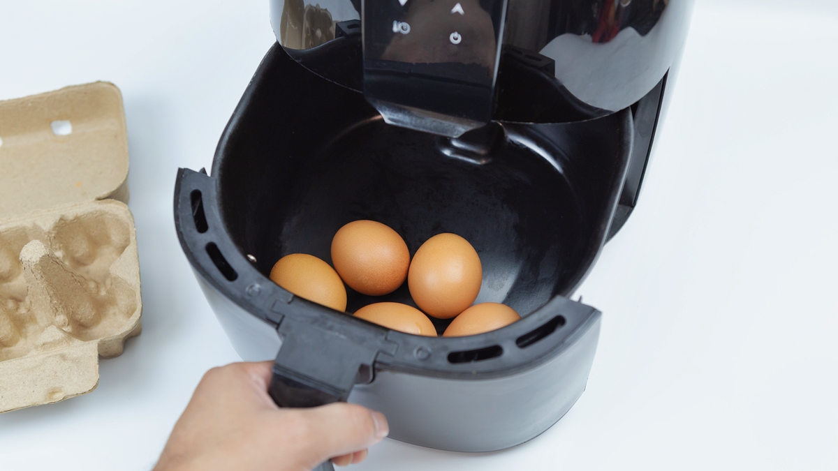Como fazer ovo na air fryer e nunca mais usar a frigideira