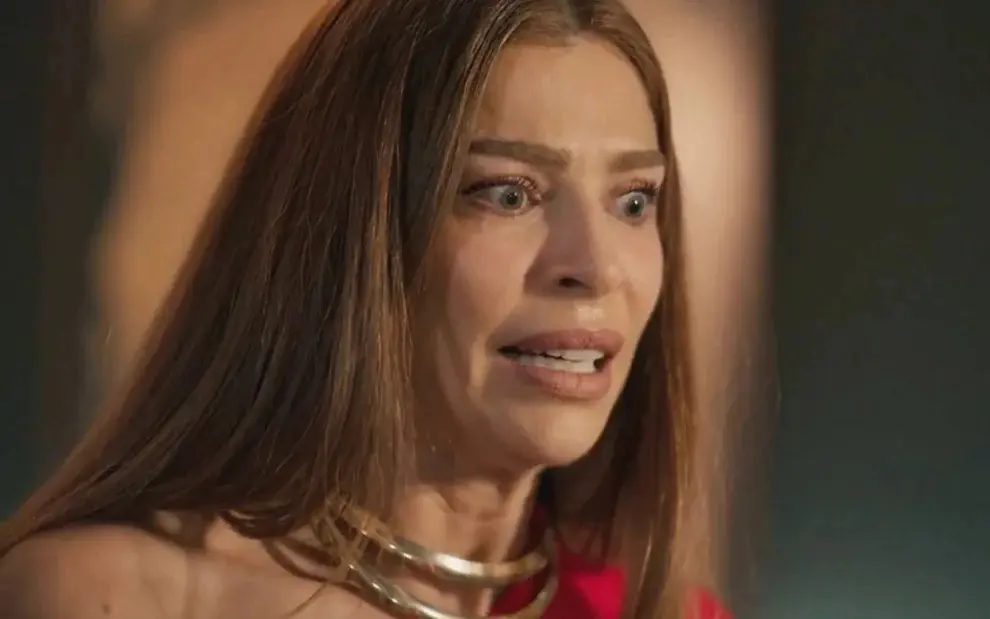 ‘Sua princesinha é sapatona’: Arminda explode segredo de Lorena em Três Graças