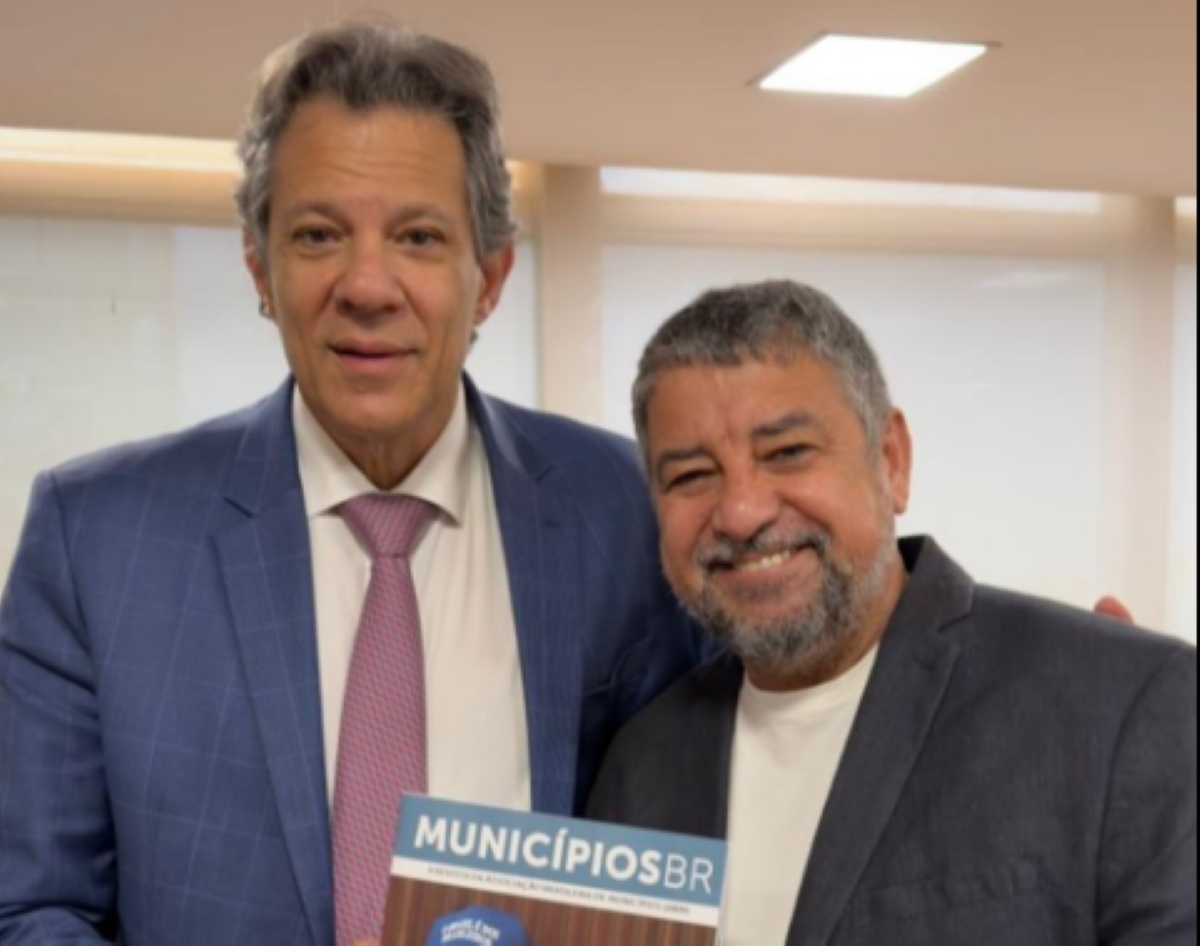Vice do PT aconselha Haddad a não concorrer neste ano e aguardar 2030