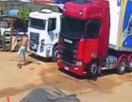 Jovem suspeito de incendiar caminhões após desentendimento no trabalho é assassinado horas depois