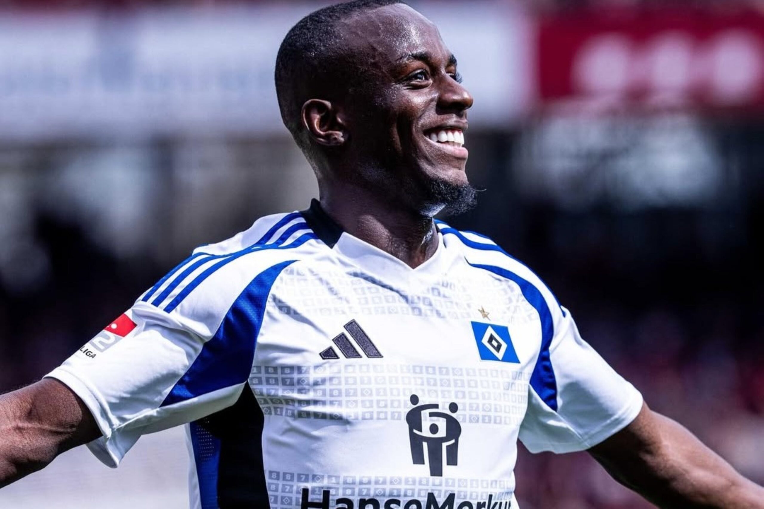 Jogador é afastado de clube após ser flagrado enquanto dirigia bêbado