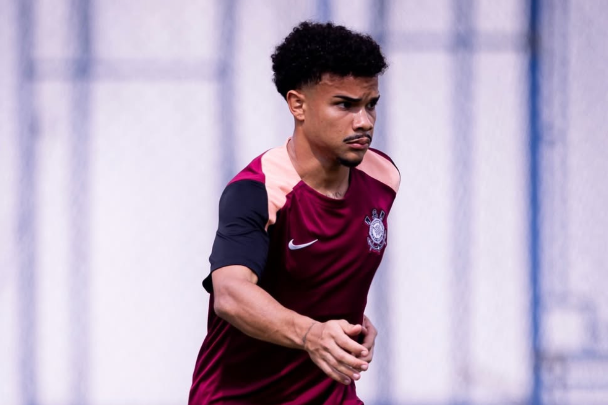 Kaio César, do Corinthians, está no BID e pode estrear na Supercopa