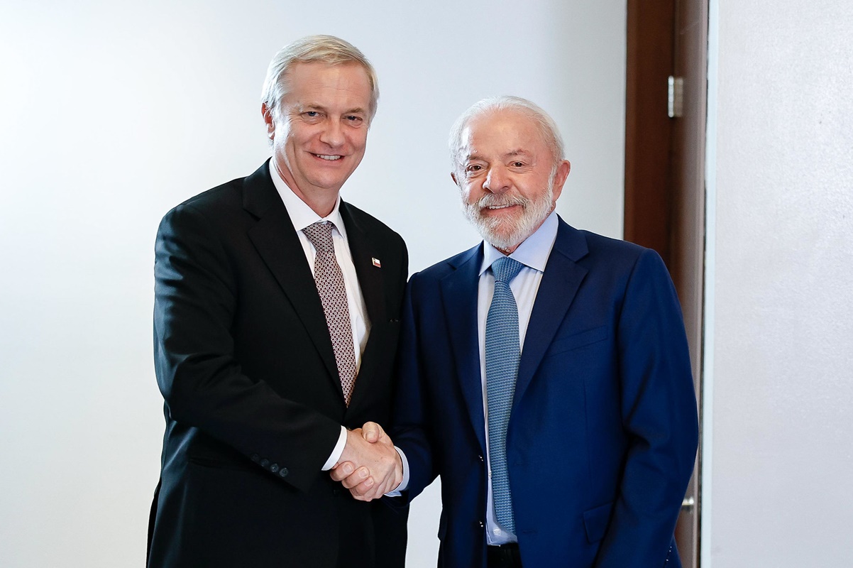 Presidente eleito do Chile diz que discutiu combate a facções com Lula