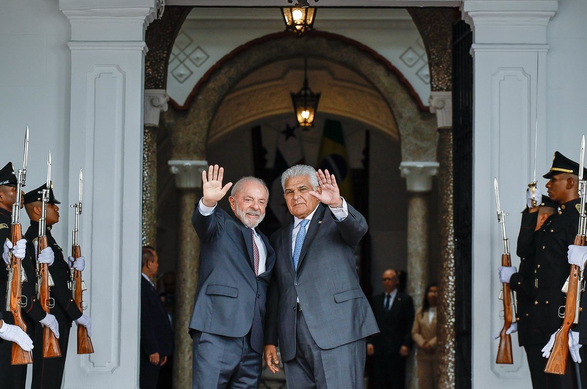 Lula pula almoço com presidente do Panamá e antecipa volta ao Brasil