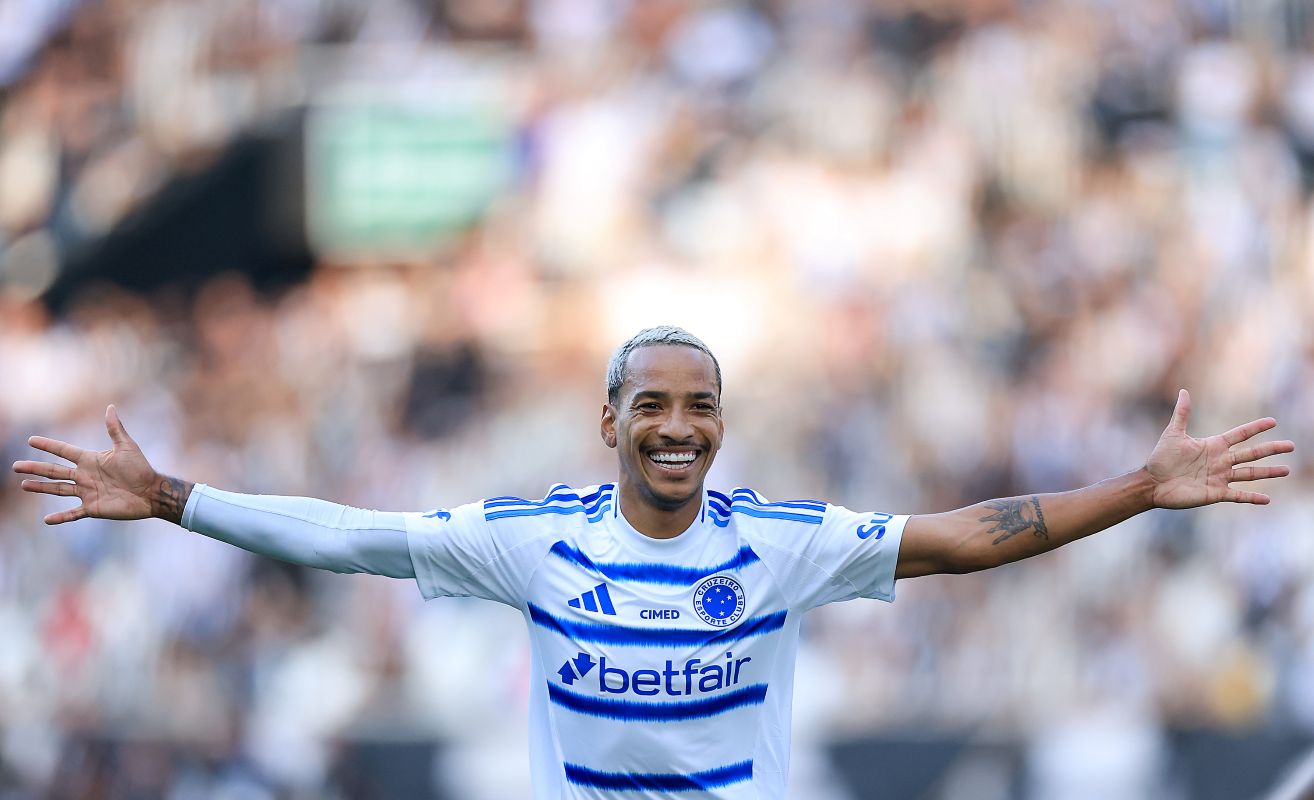 Cruzeiro anuncia renovação de contrato de Matheus Pereira até 2028