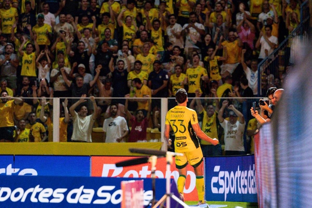 De virada, Mirassol bate Vasco e vence primeira no Brasileirão