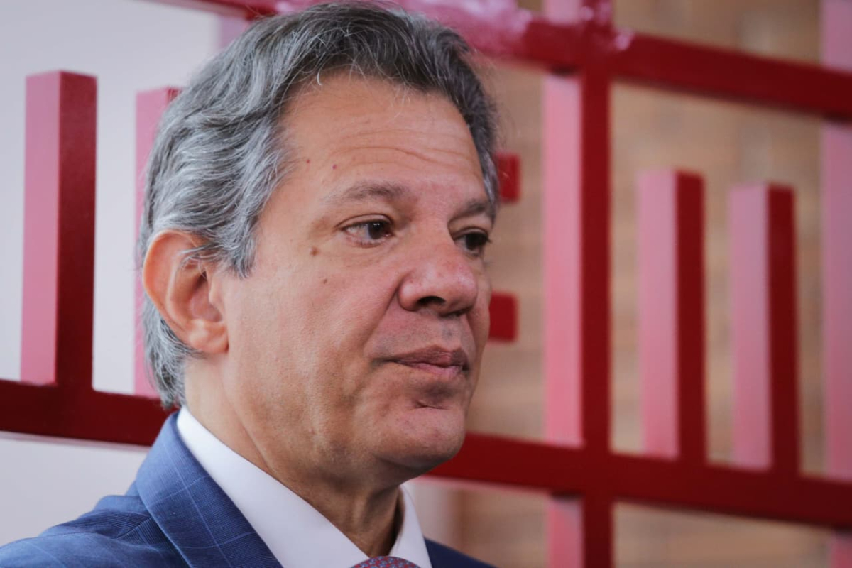 De saída da Fazenda, Haddad diz que não deve ir à Índia com Lula