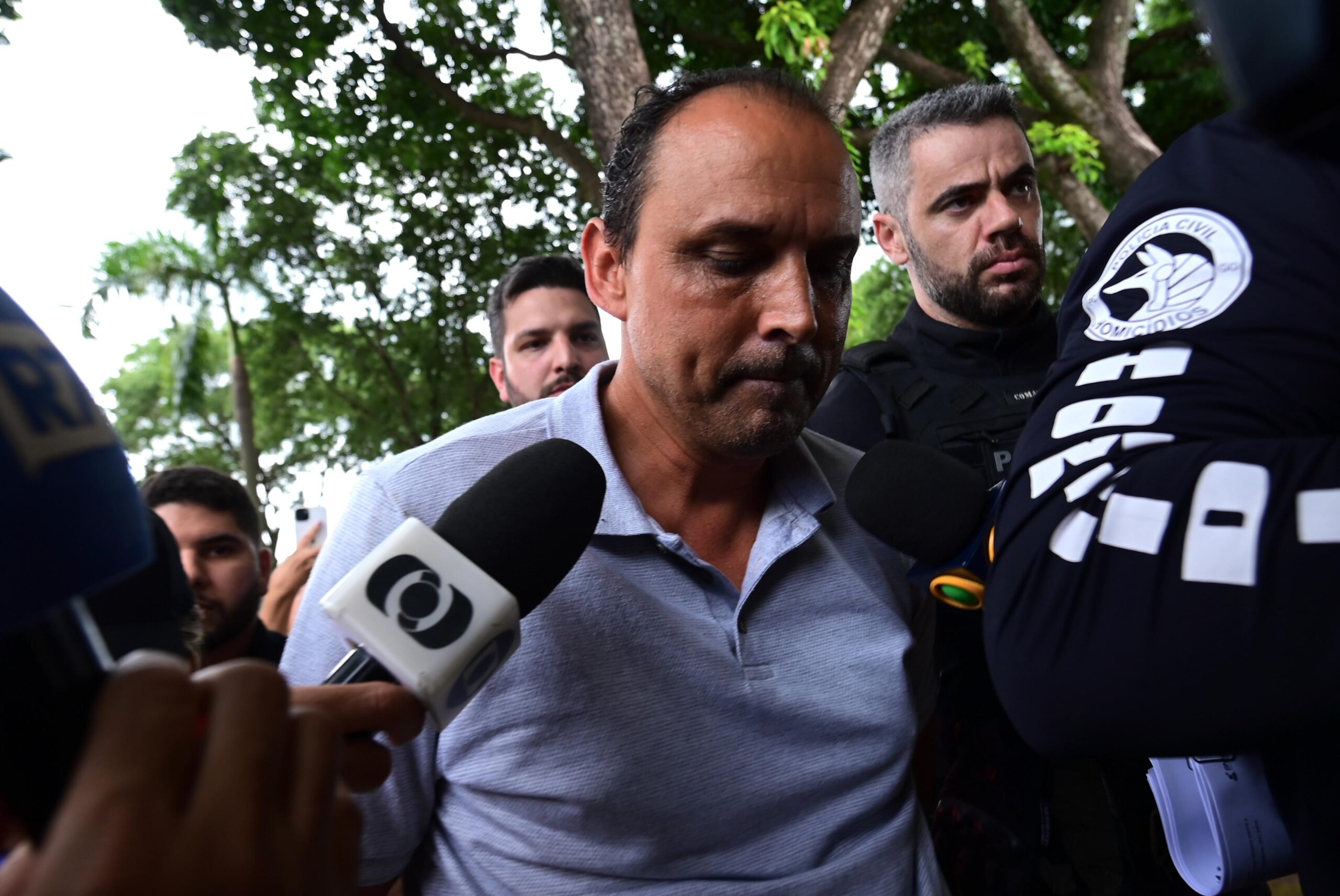 Imóvel de síndico preso por matar corretora é invadido e destruído