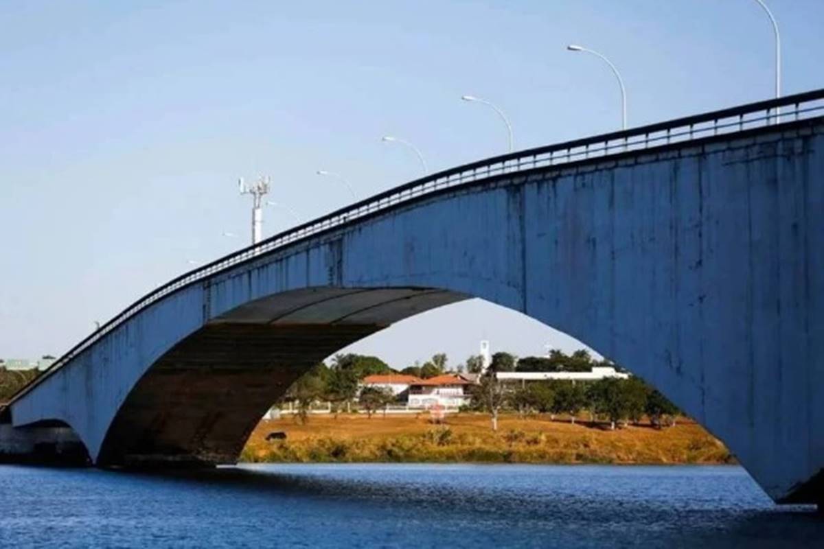 Ponte Honestino Guimarães terá faixas interditadas nesta sexta-feira