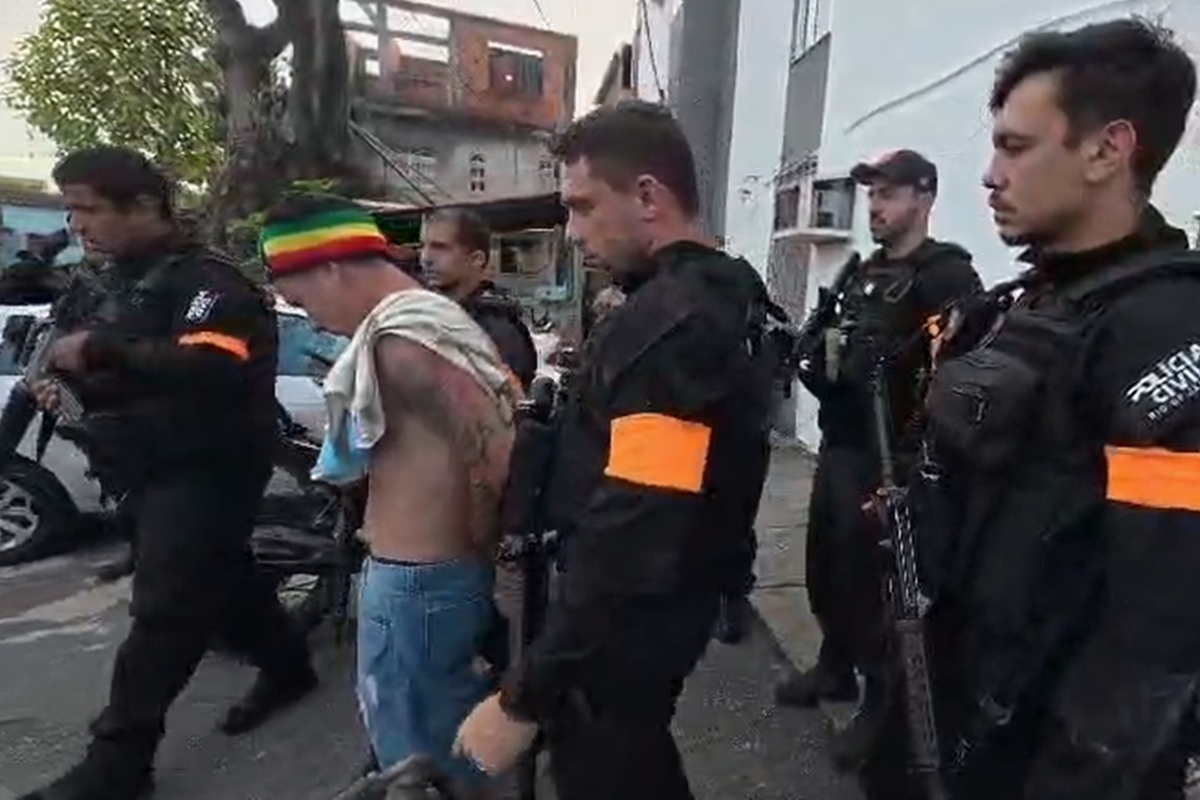 Polícia faz operação contra o CV por tortura e homicídio no Rio