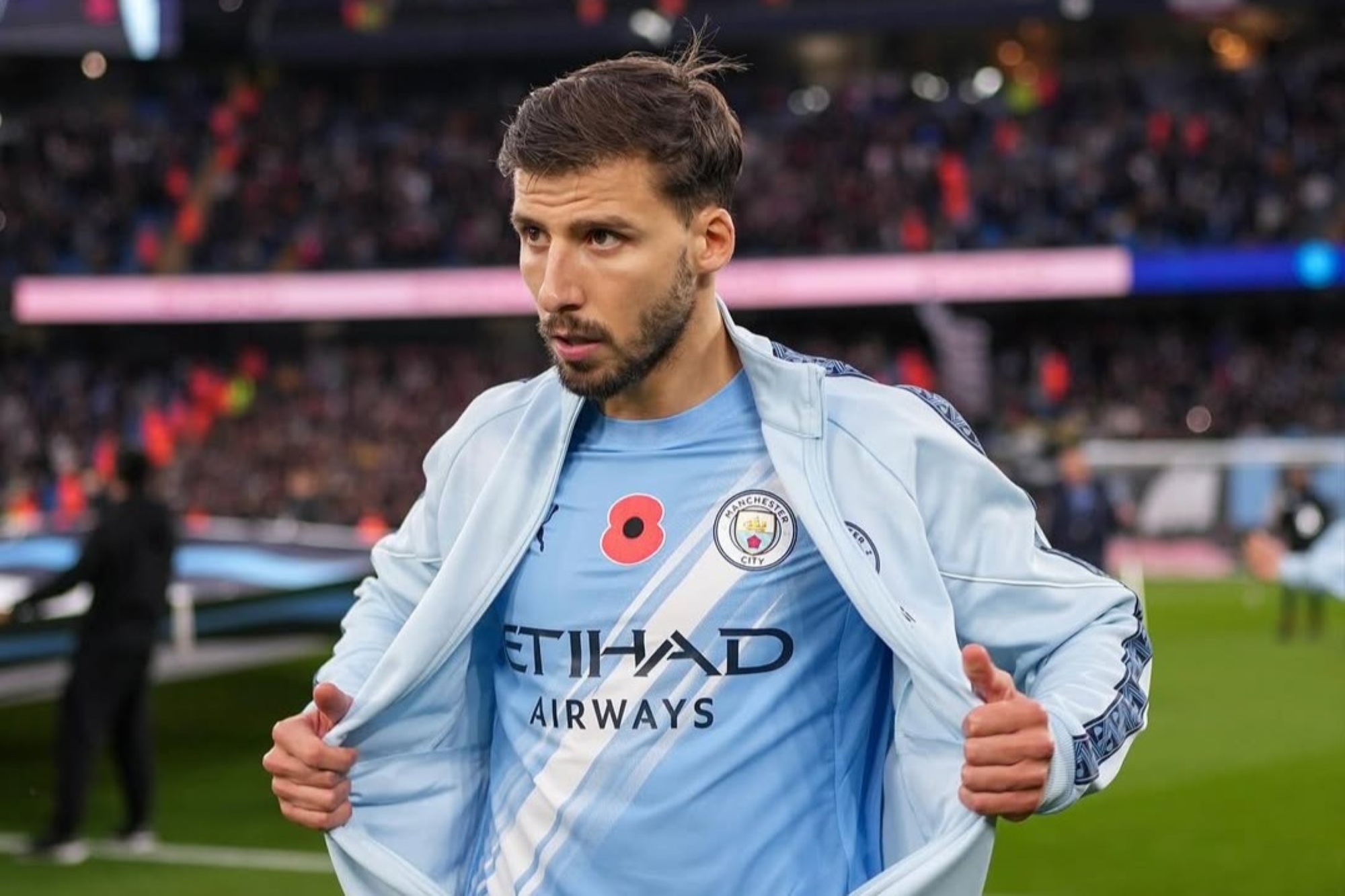 Mansão de zagueiro do City é assaltada durante jogo da Champions