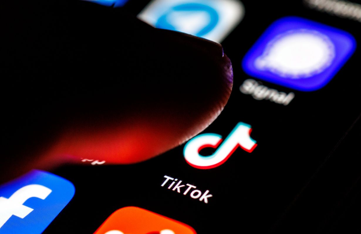 TikTok é notificado pelo Procon por suspeitas de conteúdo enganoso