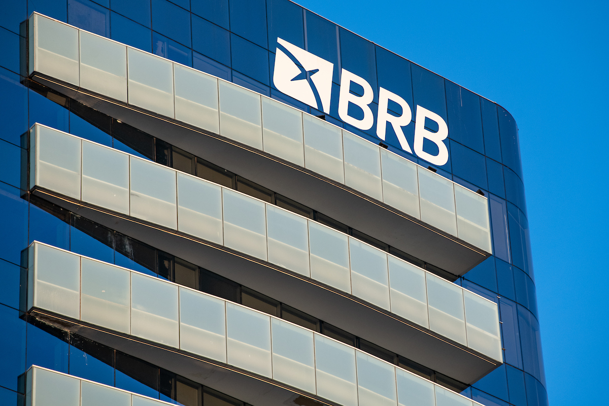 Justiça bloqueia ações do BRB ligadas ao Master e à Reag