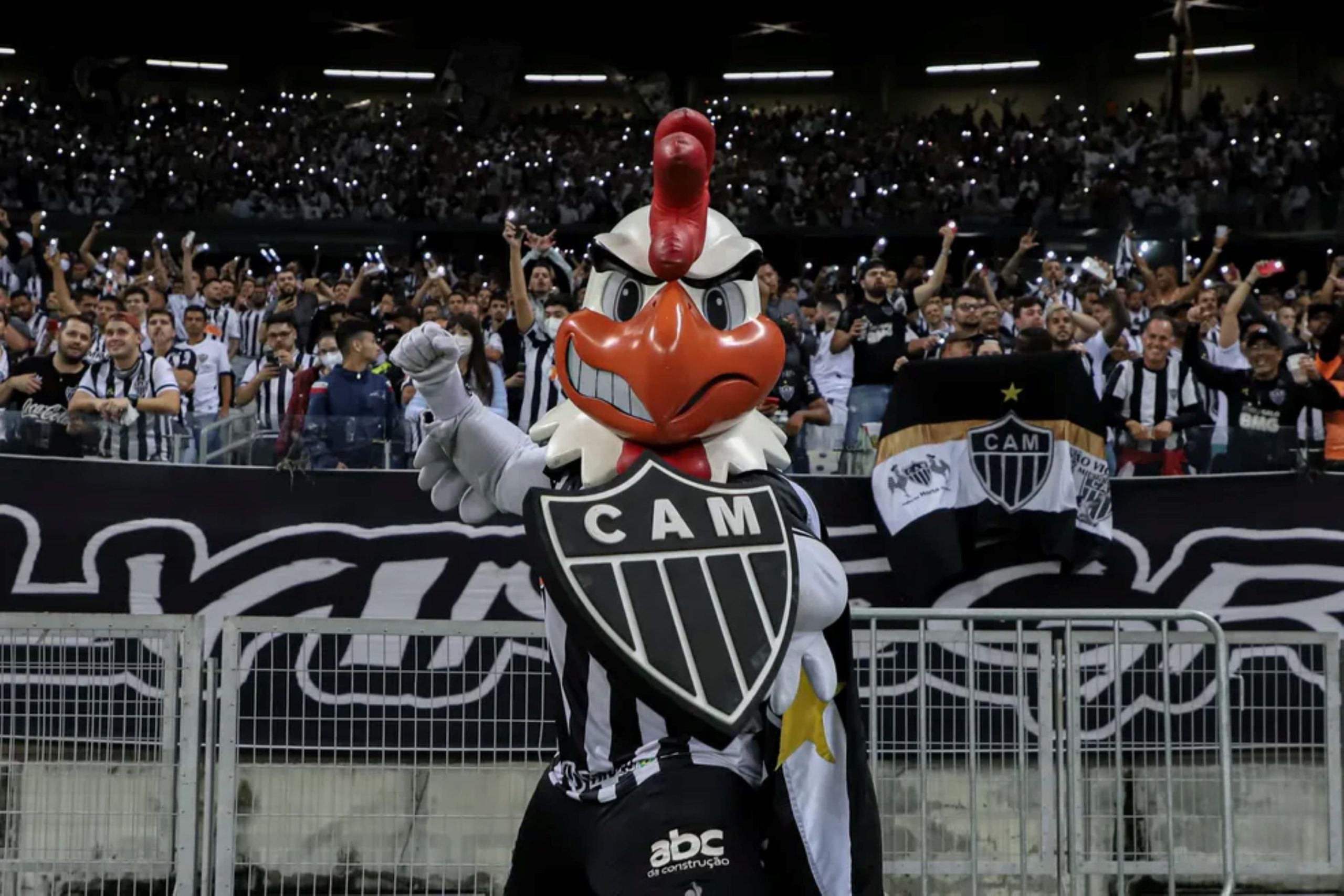 "Briga de galos": Atlético-MG recorre em disputa com bloco de Carnaval
