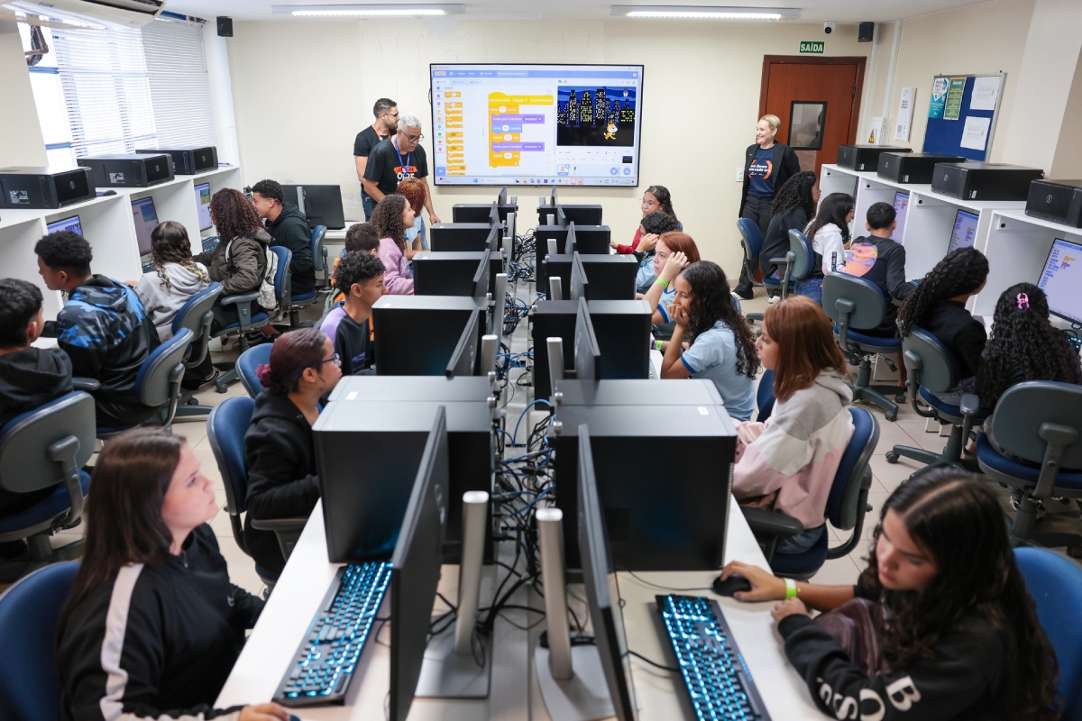 Senac-DF: formatura de 1500 jovens será transmitida pelo Metrópoles. Veja vídeo
