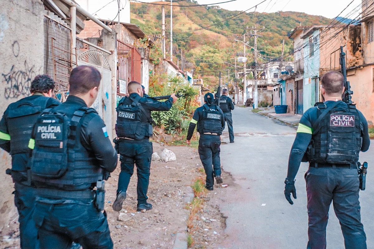 CV movimentou R$ 30 milhões explodindo caixas e roubando mansões