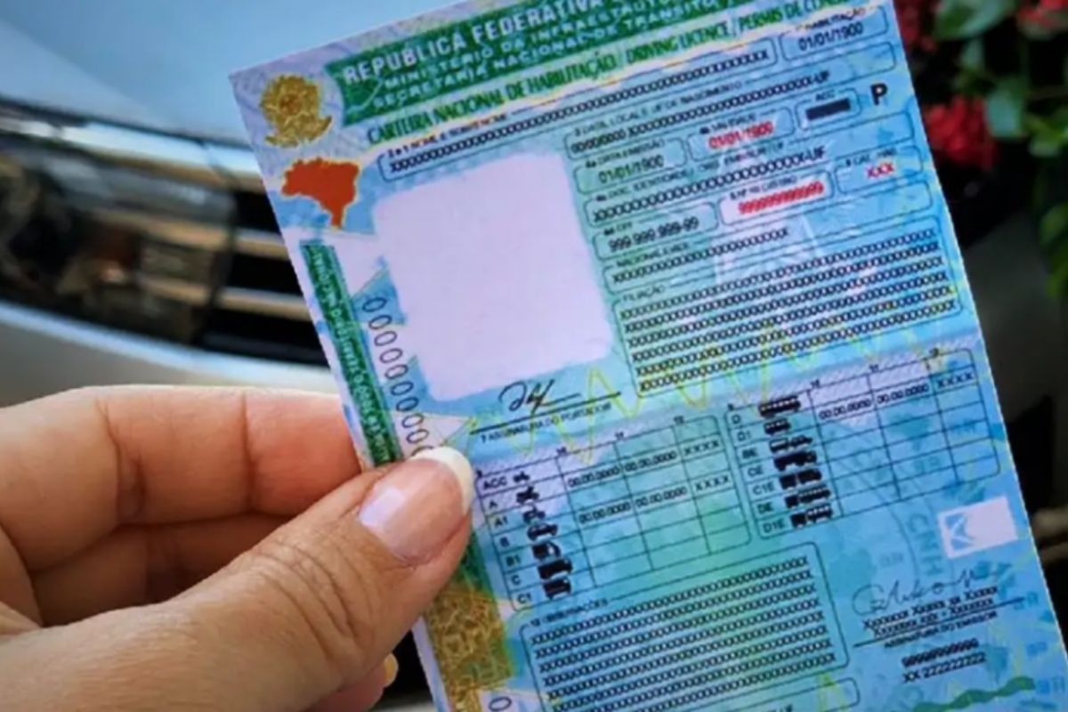 Detran: novo modelo de CNH faz aumentar busca por habilitação em SP