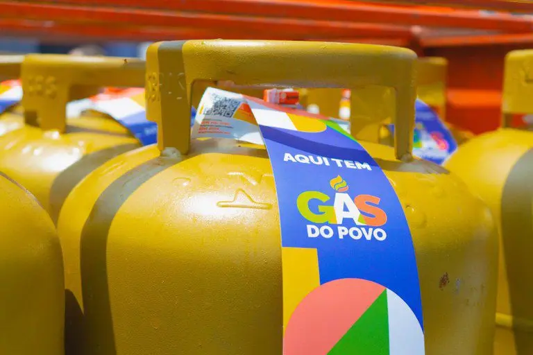 Gás do Povo: vale-recarga está disponível para 4,5 milhões de famílias nesta segunda