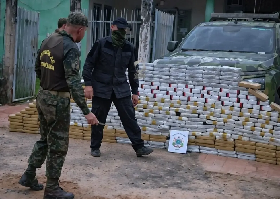 Casal flagrado com 346 quilos de droga receberia pouco mais de R$ 2 mil