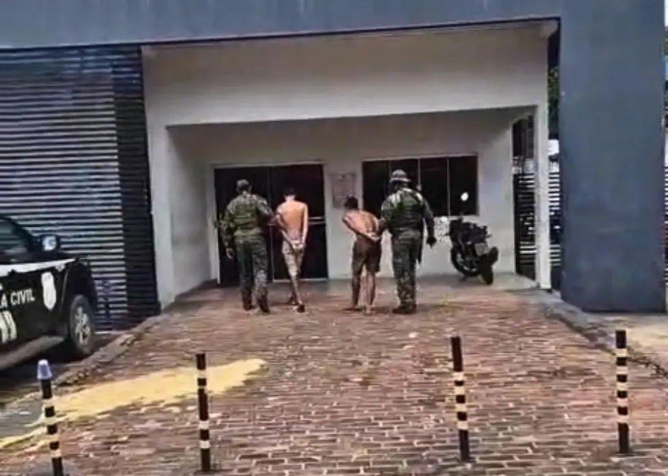 Dois homens com mandados em aberto são presos pelo Gefron em Cruzeiro do Sul
