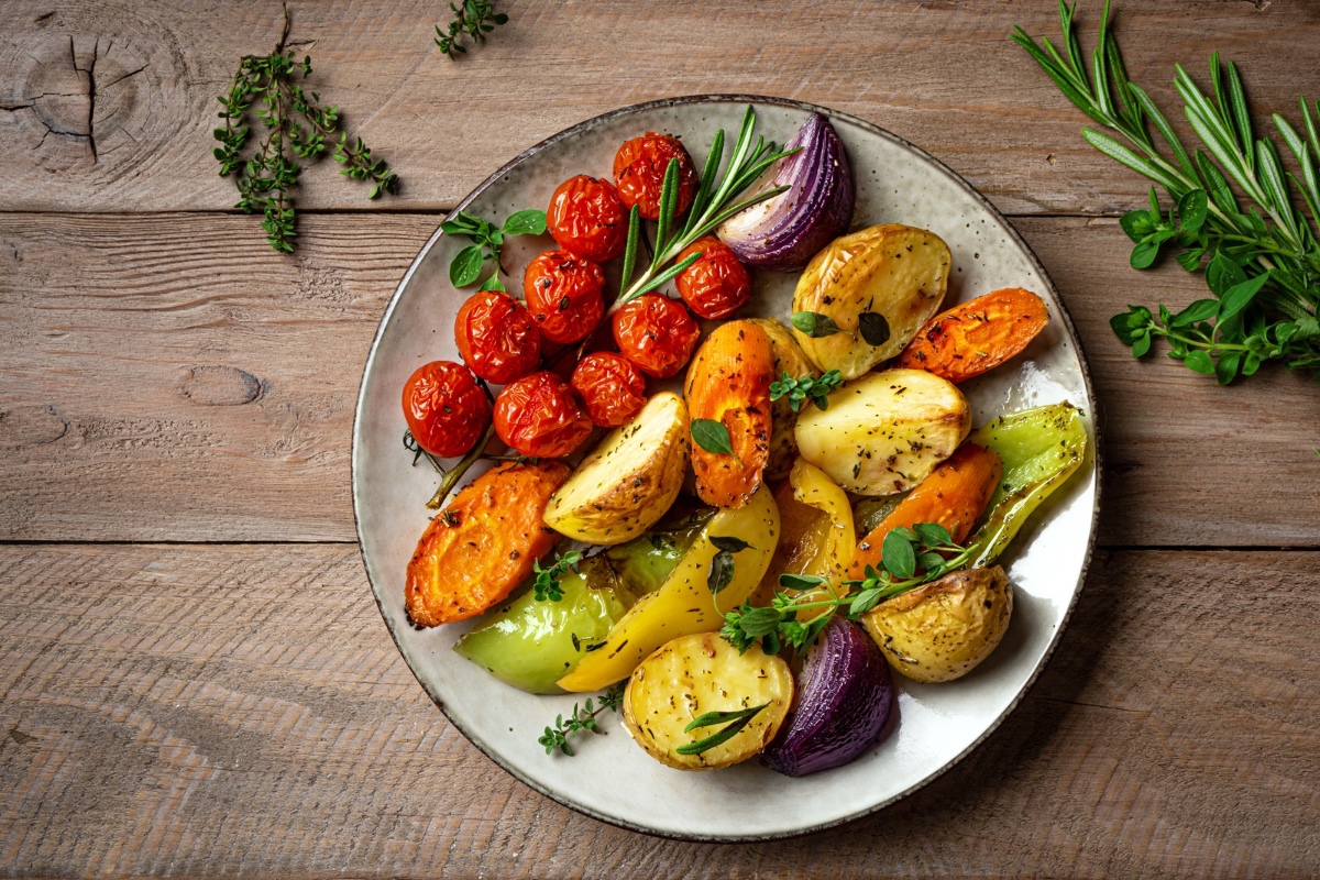 Legumes gratinados cremosos para o almoço de domingo