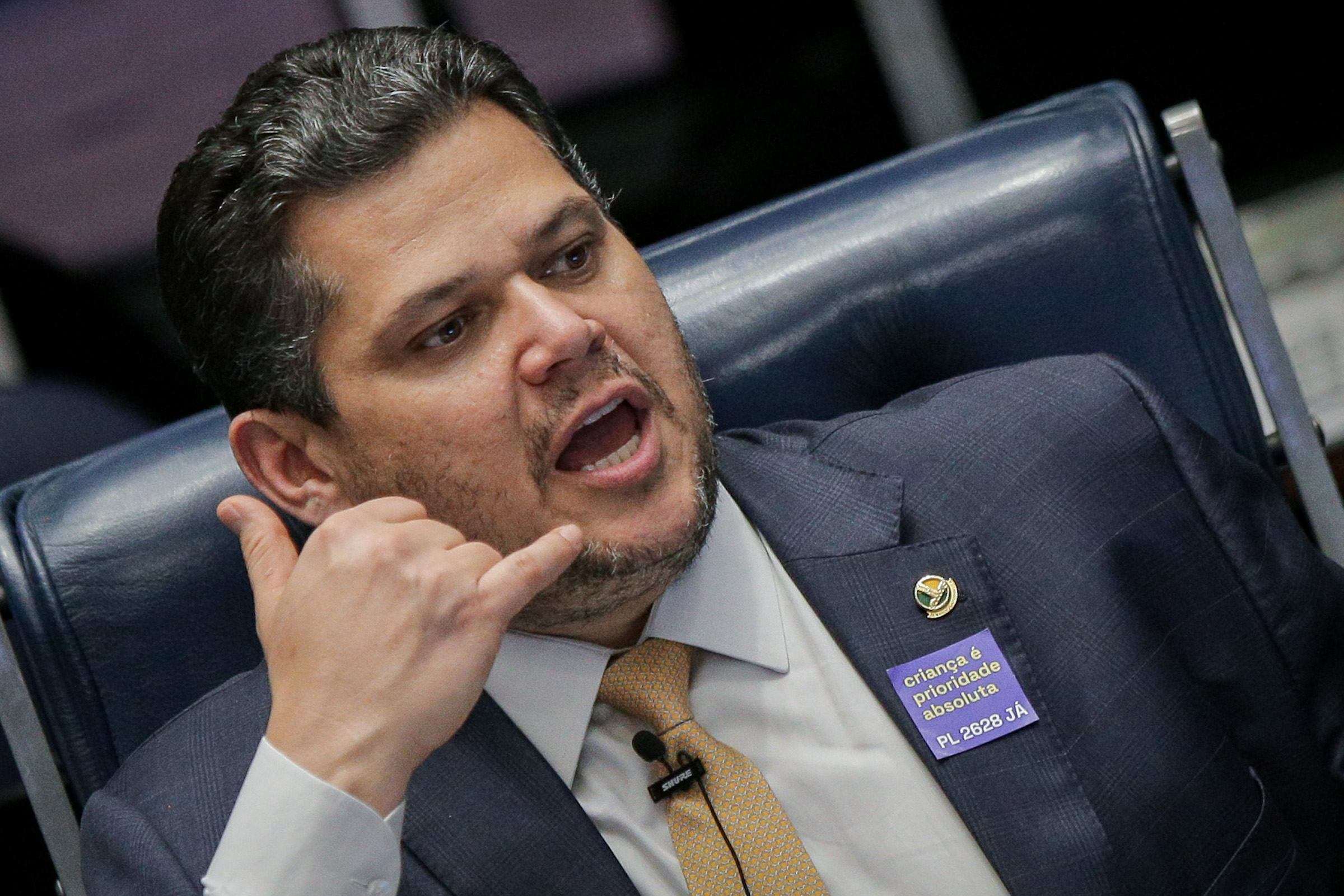 INSS: com CPMI perto do fim, Alcolumbre ignora presidente da comissão