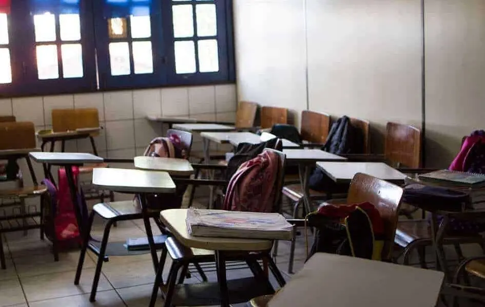 MP instaura procedimento para acompanhar projeto de combate à evasão escolar