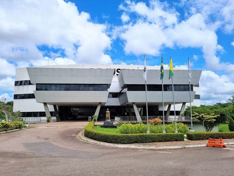TJAC convoca aprovados para estágios com lotação em Rio Branco