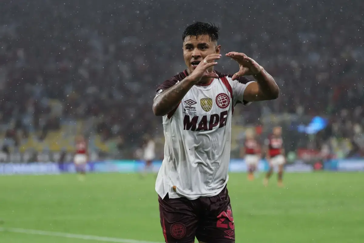 Flamengo sofre gols do Lanús na prorrogação e perde o título da Recopa