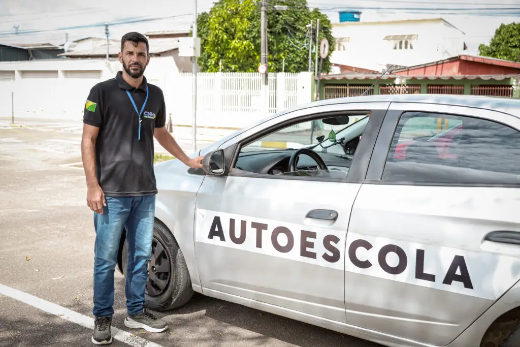 Veja lista de instrutores autônomos credenciados para formação de condutores no AC