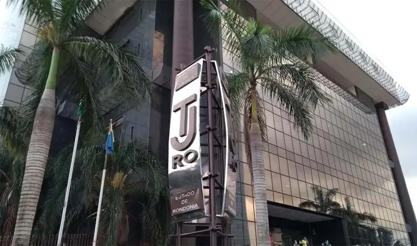 Juiz é demitido pelo TJRO após PAD por assédio moral contra servidores