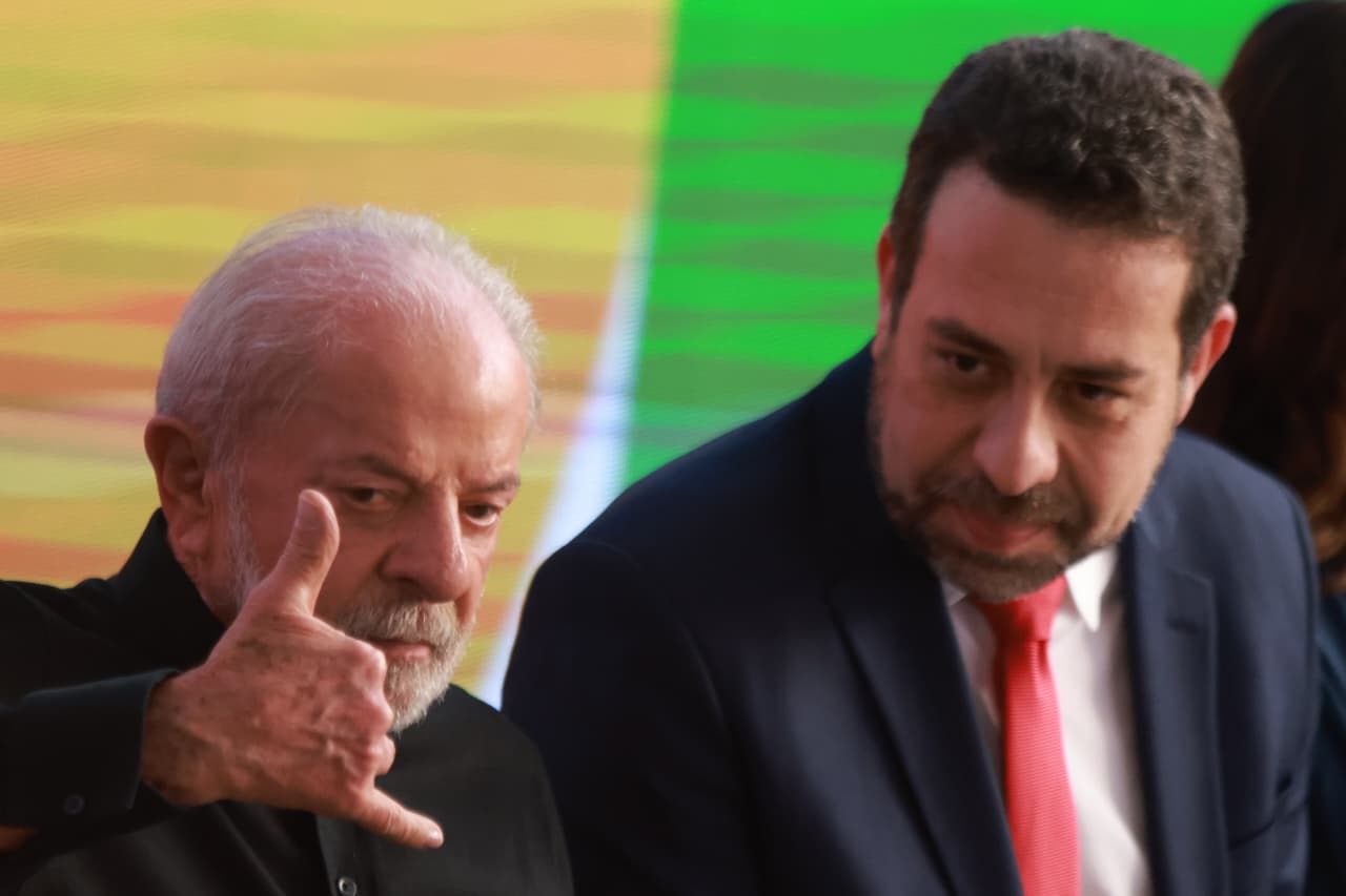 “Estou doido para ver Lula debater segurança com Flávio”, diz Boulos