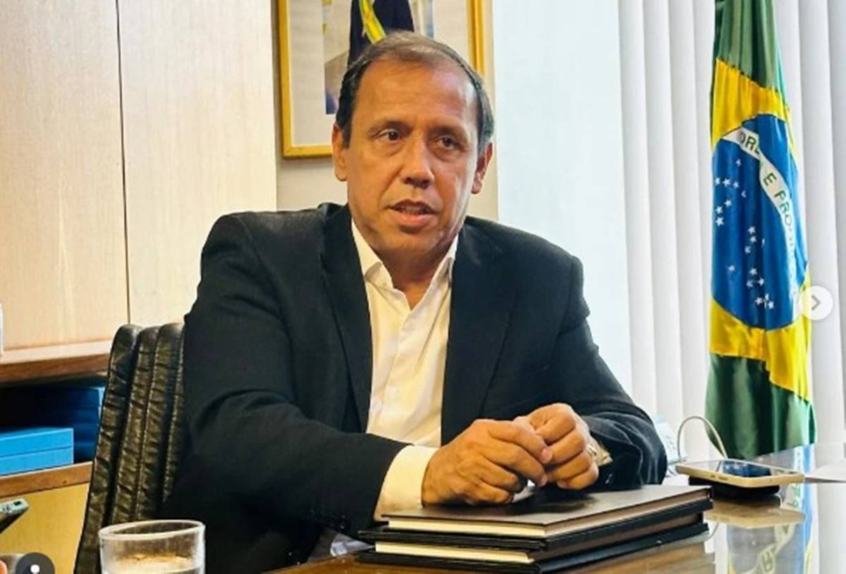 Farra do INSS: filho de presidente ganhou R$ 128 mil em 5 meses de Sindnapi