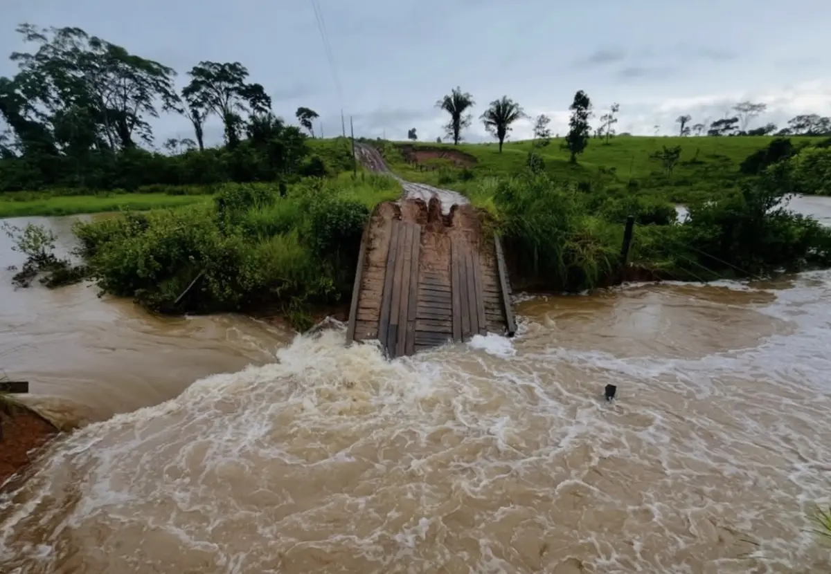 Brasileia decreta situação de emergência após enxurradas