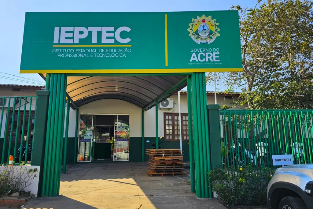 Ieptec convoca bolsistas aprovados para cursos profissionalizantes no Acre