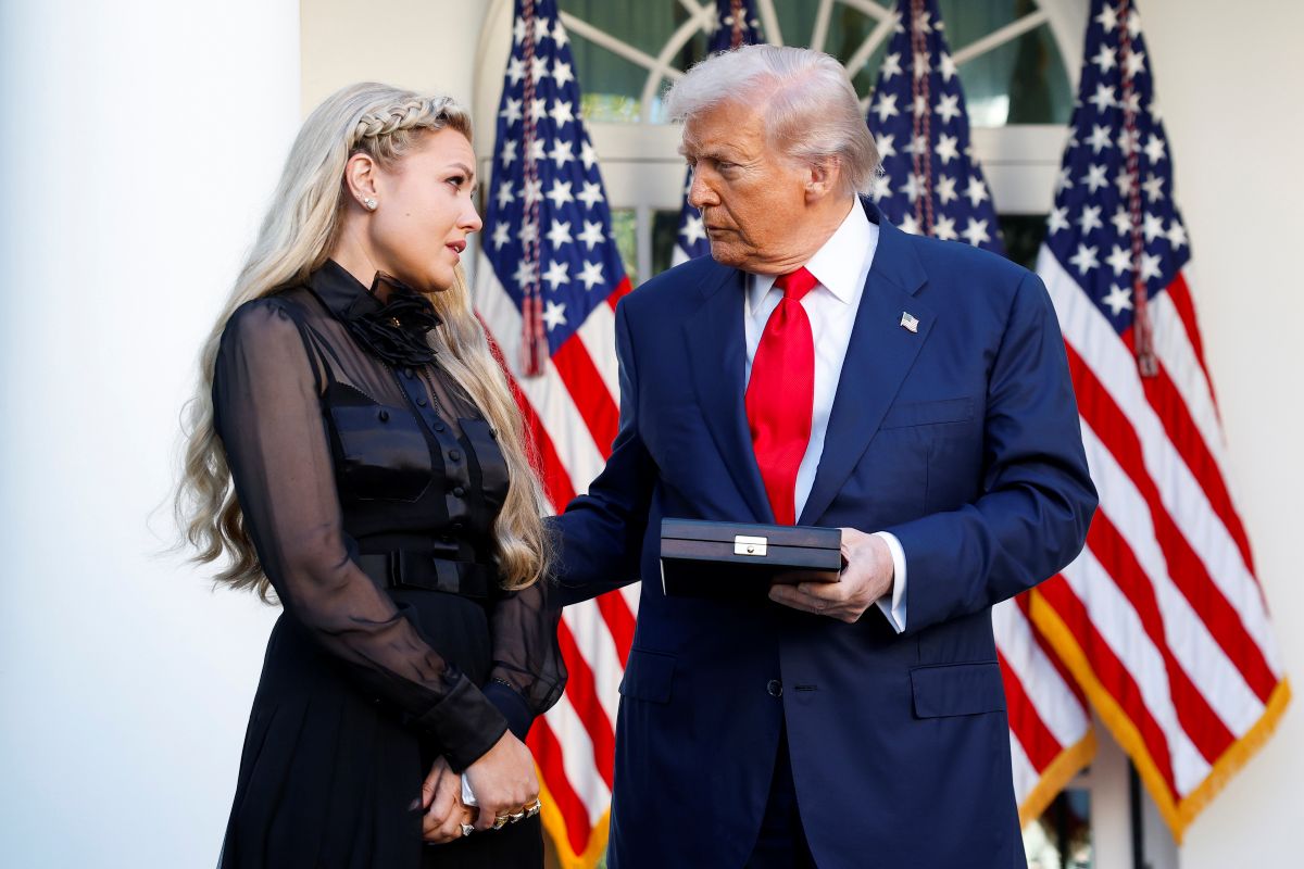 Trump presta homenagem a Charlie Kirk e condena violência política