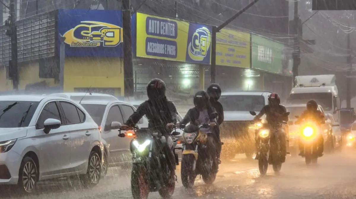 Chuvas intensas e ventos fortes colocam Acre em alerta até o dia 27