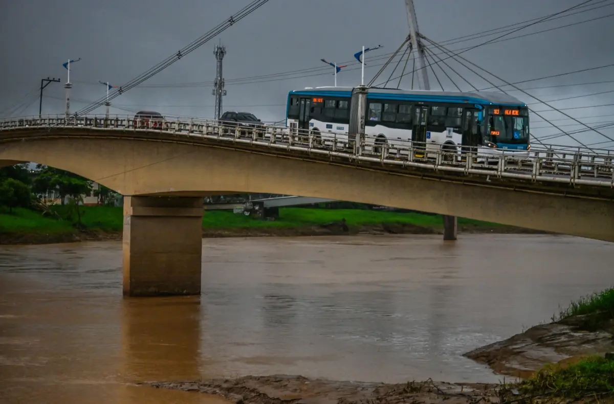 Nível do Rio Acre se mantém elevado na medição das 15h