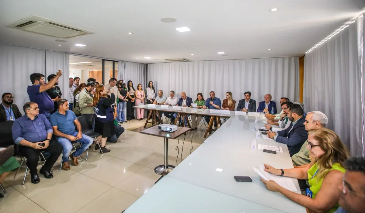 Governo e empresários discutem fortalecimento do comércio exterior no Acre