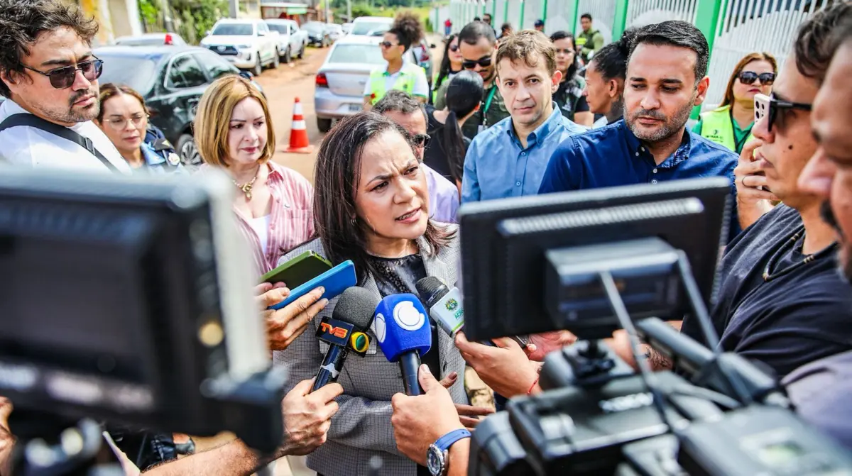 Mailza volta a negar privatização em Hospital de Brasiléia e deve entregar unidade de Feijó até abril