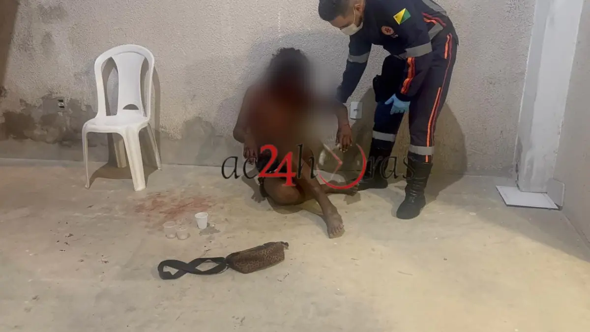 Mulher trans em situação de rua é agredida por grupo criminoso e se abriga em igreja no bairro da Paz