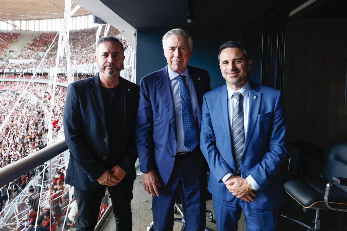 Foto: Carlo Ancelotti acompanha a Supercopa do Brasil em Brasília