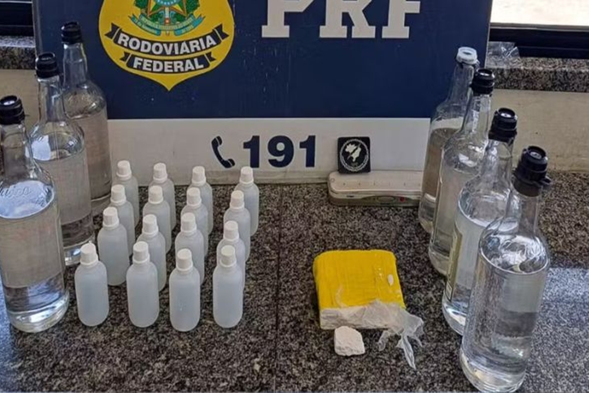 Motorista de aplicativo é preso por portar lança-perfume e cocaína