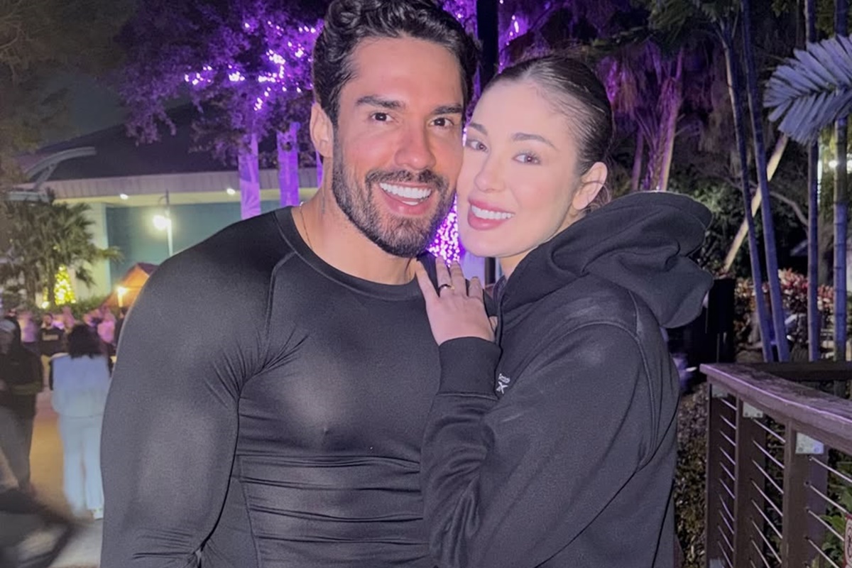 Bil Araújo e Adriana Yanca anunciam que serão pais pela primeira vez. Assista ao vídeo