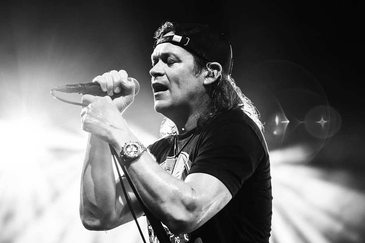 Morre Brad Arnold, vocalista do 3 Doors Down, aos 47 anos