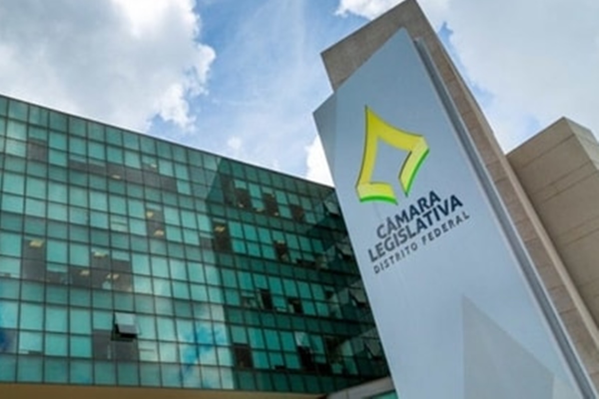 Sem acordo, deputados do DF adiam análise de projeto de capitalização do BRB