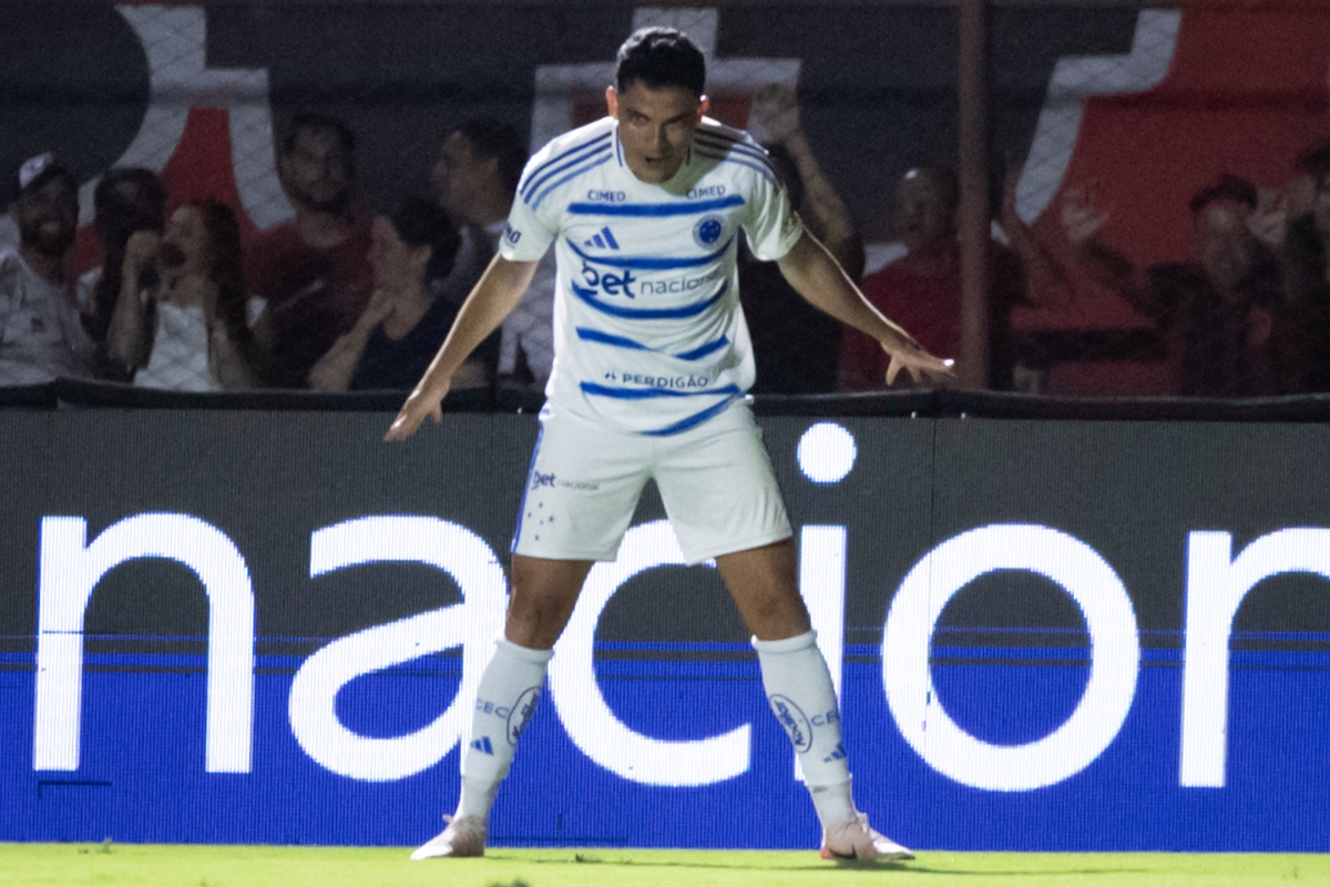 Cruzeiro vence o Pouso Alegre por 2 x 1 em ida da semifinal do Mineiro
