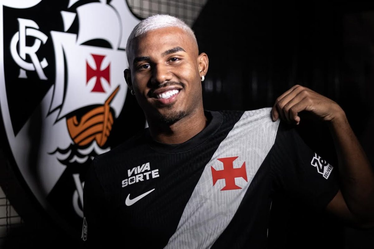 Vasco anuncia a contratação de Cuiabano, lateral-esquerdo ex-Botafogo